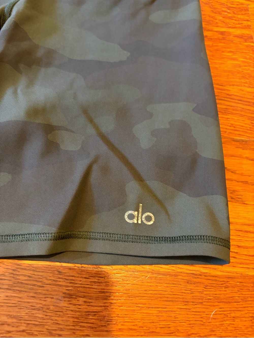 ALO Yoga Women's High-Waist Camo Bike Shorts - Olive Green XS - Picture 2 of 4